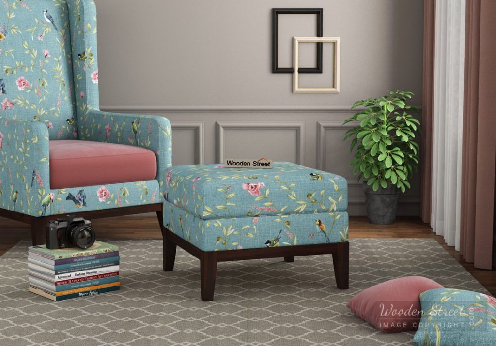 ottomans and pouffes