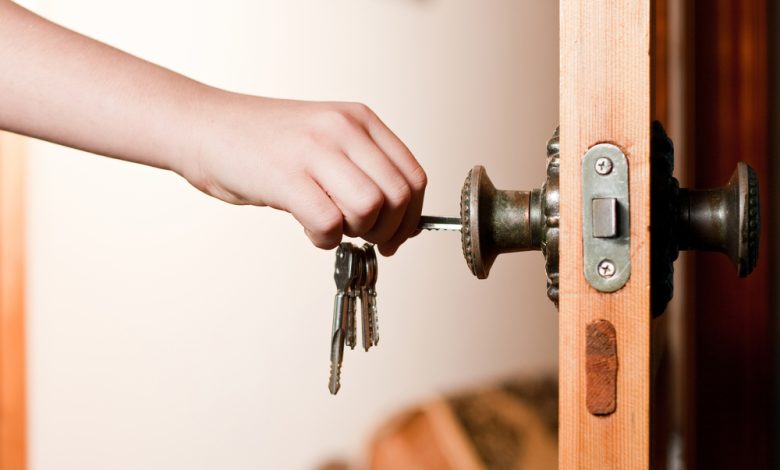 Locksmith in Bedford