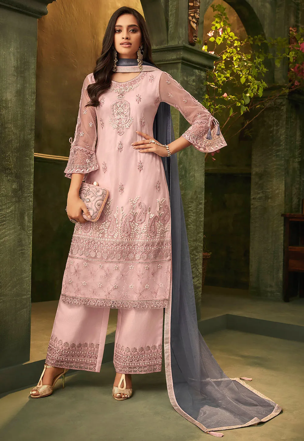 embroidered-net-pakistani-suit-in-light-pink