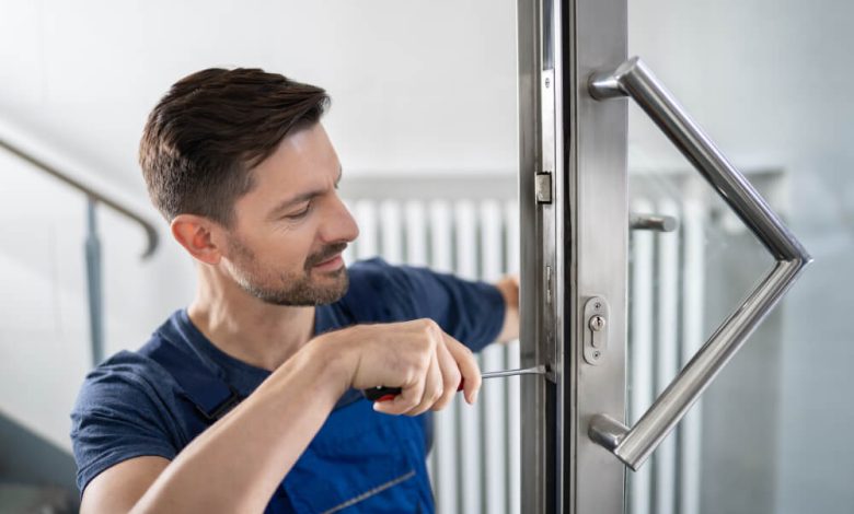 Guide By Locksmiths Dubai: 4 Mistakes Considering Locksmiths Services